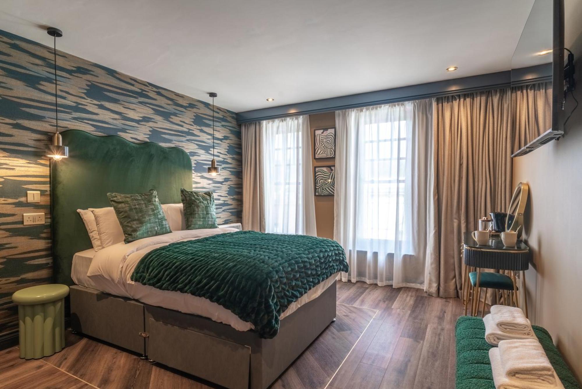 Howfield Hotel Мертір-Тідвіл Екстер'єр фото