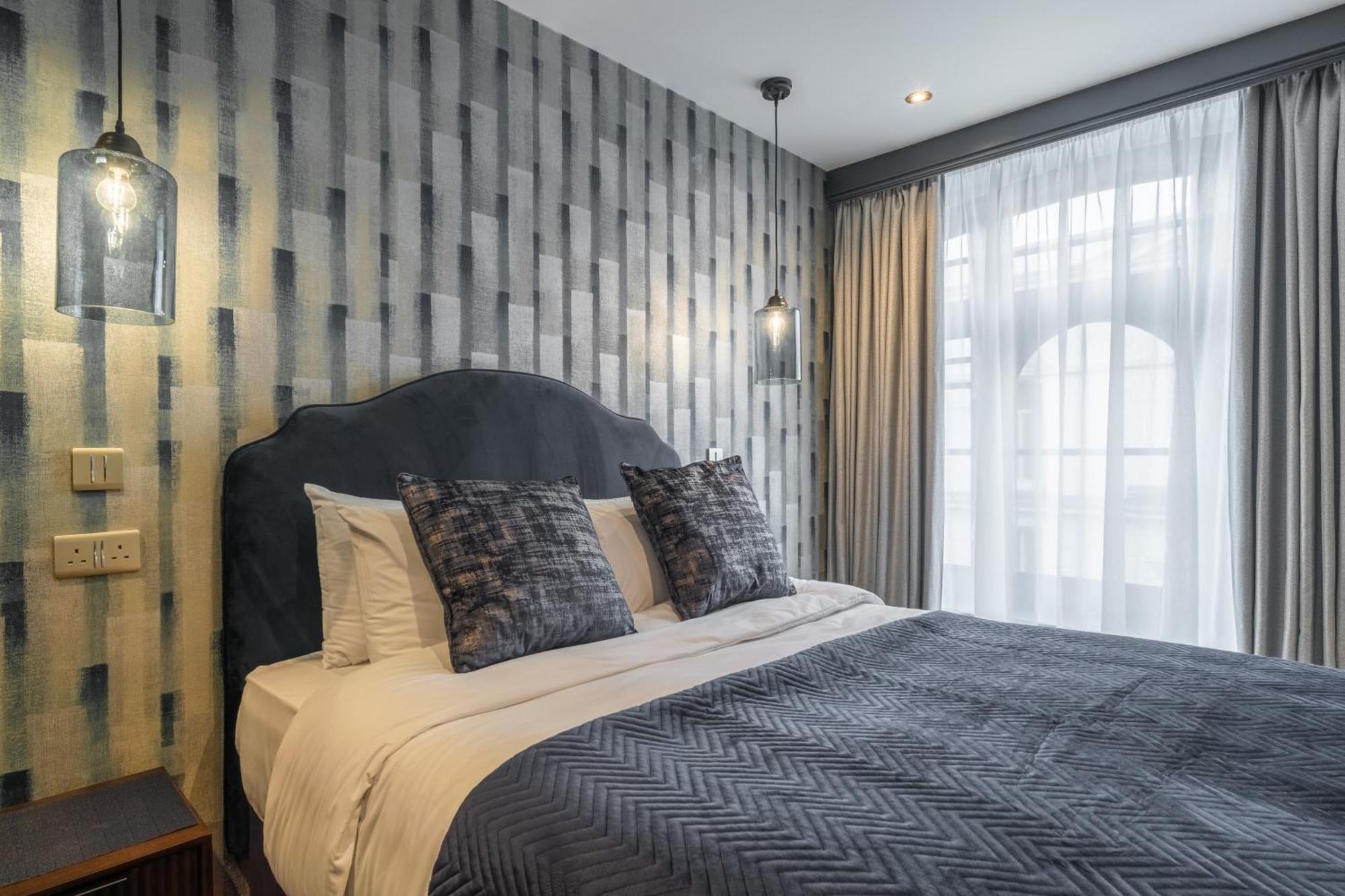Howfield Hotel Мертір-Тідвіл Екстер'єр фото