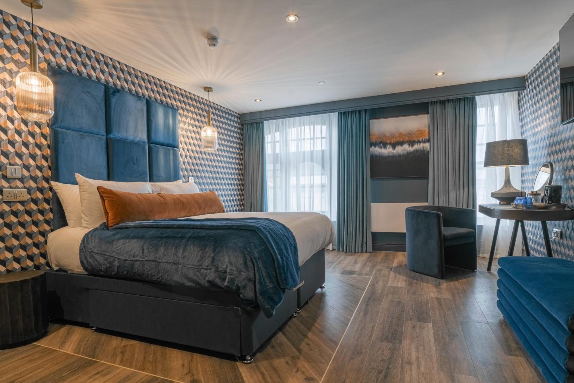 Howfield Hotel Мертір-Тідвіл Екстер'єр фото
